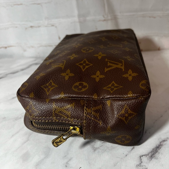 EUC Louis Vuitton Monogram Trousse Toilette 28 Pouch - Picture 4 of 12